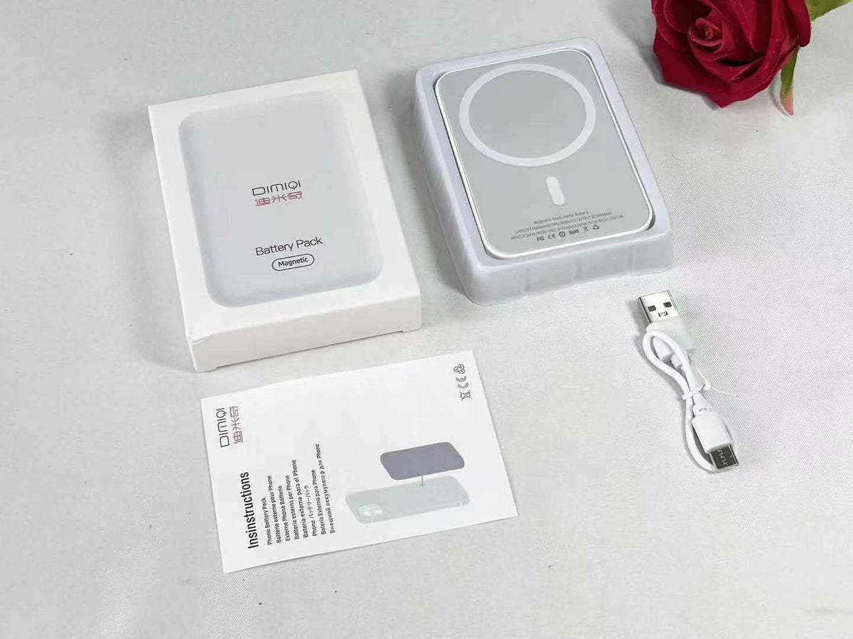 MagSafe compatible magnetic battery pack for iPhone product photo